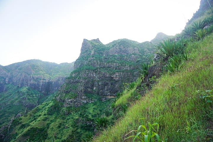 Serra Malagueta Hike: Gongon to Hortelã — Santiago Island's Alpine Trail photo 3