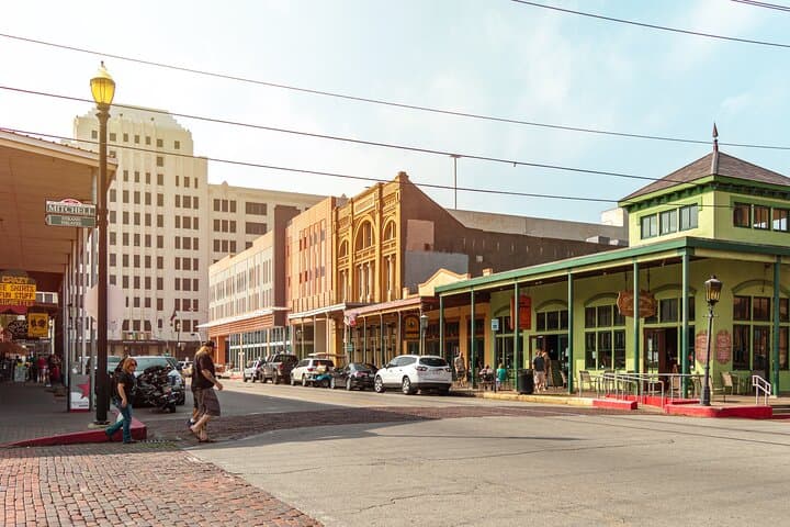 Galveston Haunted Strand: Smartphone Ghost Walking Tour