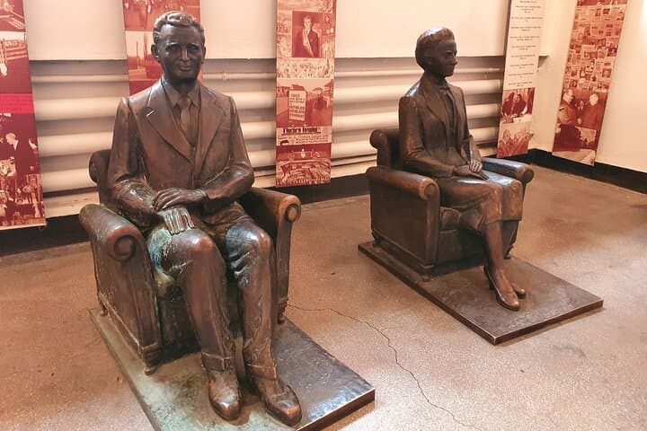Bucharest Ceausescu Communism Private Tour plus Dracula's Grave - 10 Hour Private Trip photo 5