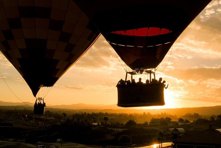Sunrise Hot Air Balloon Over Temecula Wine Country: Flights, Views & Tips photo 6