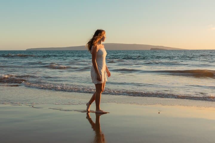 Capture Maui: Private Professional Photo Shoots on Beach, Overlook & Waterfall