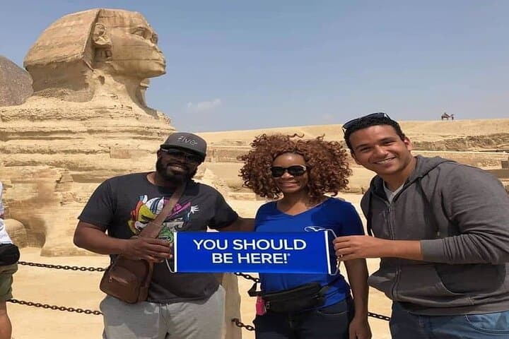 Private Giza Pyramids, Sphinx & Egyptian Museum Tour with Camel Ride
