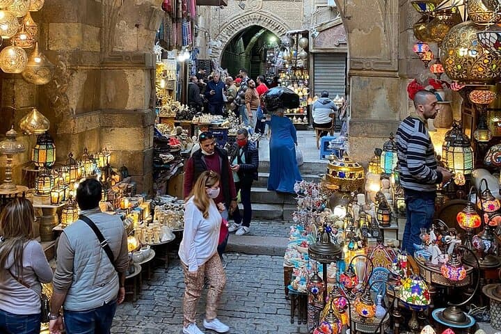 Private Giza Pyramids, Egyptian Museum & Khan el-Khalili: Camel Ride and Lunch in Cairo