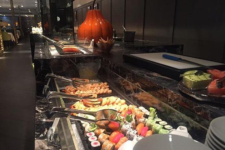 Seafood Dining in Jeddah: The Al Multaqa Restaurant Experience photo 4