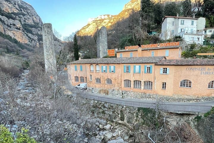 Half-Day Private Tour of Grasse: Fragonard, Confiserie Florian & Gorges du Loup photo 5