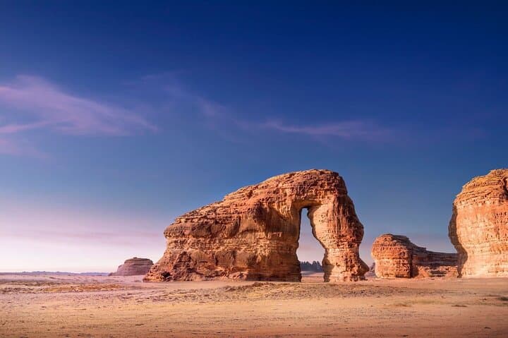Exploring Elephant Rock (Jabal AlFil) in AlUla — A Two‑Hour Desert Icon photo 2