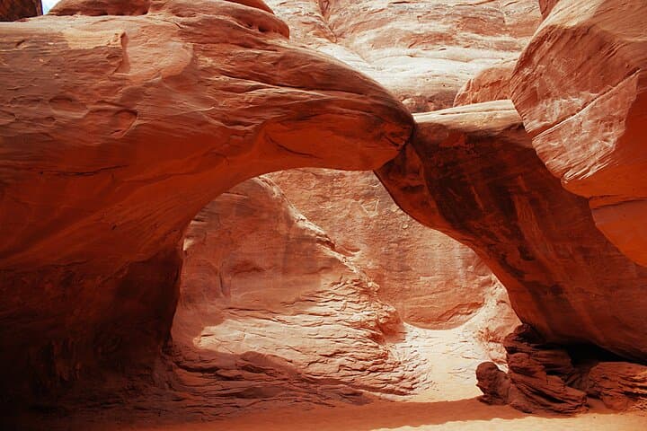 Explore Arches National Park’s Hidden Corners on a Private 4x4 Backcountry Tour photo 5