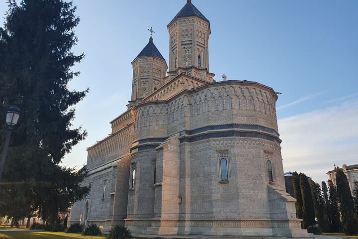 6-Day Private Romania Tour from Bucharest: Castles, Dacian Ruins & Transfagarasan photo 2