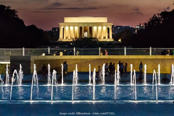 Private Evening Walk of the National Mall: 2.5-Hour Night Tour in Washington, D.C. photo 3