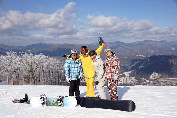 2-Day Snow Club at Phoenix Pyeongchang: Ski Lessons, VR Snowboard & Sled photo 1