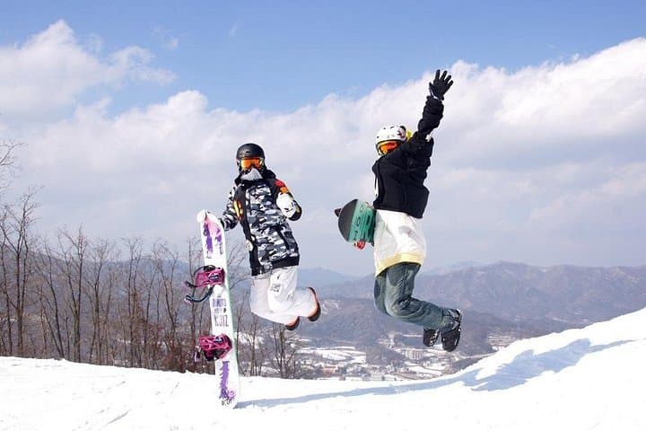 2-Day Snow Club at Phoenix Pyeongchang: Ski Lessons, VR Snowboard & Sled photo 2
