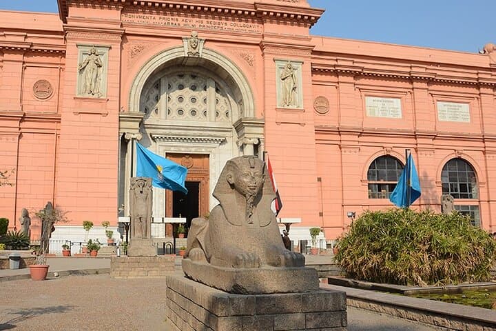Two-Day Cairo Escape: Giza Pyramids, Egyptian Museum & Historic Cairo from Hurghada