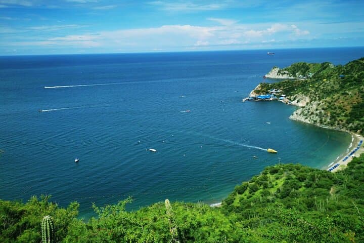 Santa Marta Beaches Private Boat Tour — Playa Blanca, Inca Inca & Santo Cristo photo 2