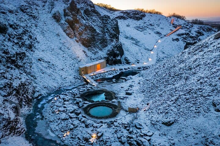 Silver Circle West Iceland: Lava Waterfalls, Canyon Baths & Saga Sites photo 6