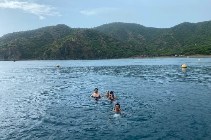 Santa Marta Beaches Private Boat Tour — Playa Blanca, Inca Inca & Santo Cristo photo 3
