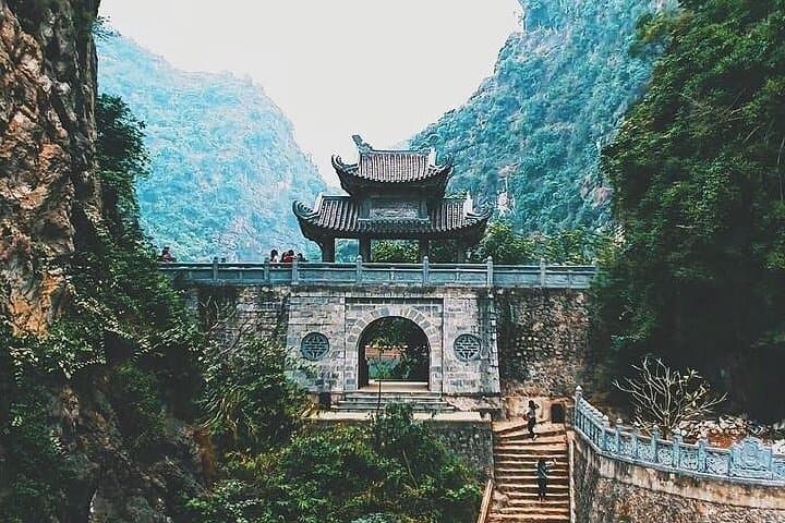 Tam Coc, Trang An & Mua Cave: Full-Day Tour from Hanoi to Hoa Lu photo 6