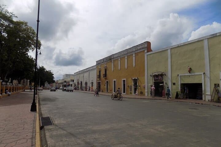 Private Family Walking Tour in Valladolid — 2-Hour Family-Friendly Cultural Walk photo 6