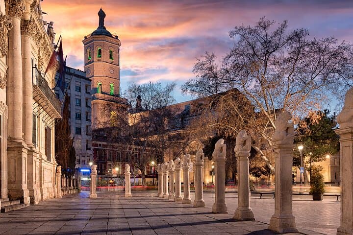 Private Family Walking Tour in Valladolid — 2-Hour Family-Friendly Cultural Walk