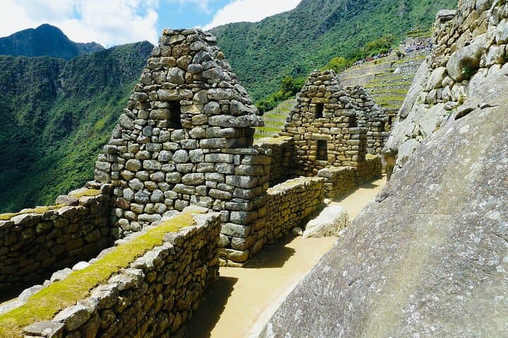 4-Day Inca Trail Trek to Machu Picchu with Transfers from Cusco photo 4