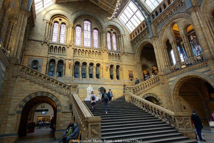 Private Kensington and V&A Museum Tour — 4-Hour Guided Walk Through Royal London photo 3