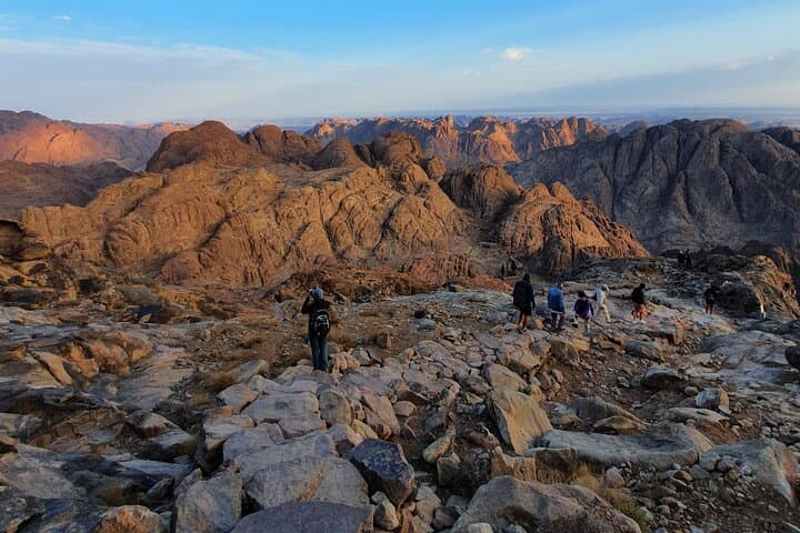 Summit Mount Sinai: 2-Day Private Hike and Camp on Jabal Musa