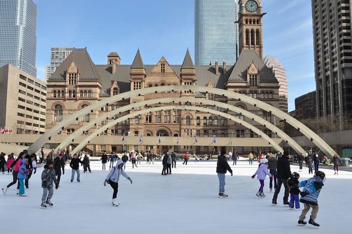 Half-Day Private Toronto City Tour: CN Tower, Distillery District & Harbourfront photo 2