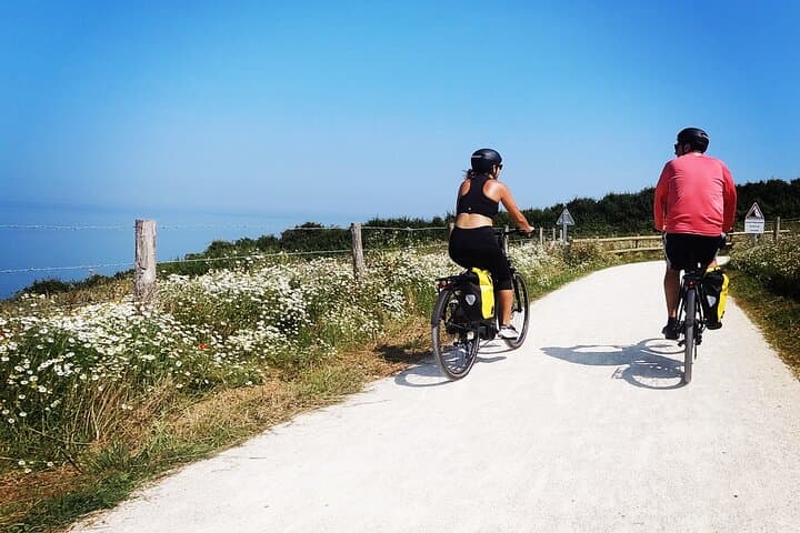 Guided Normandy E‑Bike Tour to Omaha Beach — Private WWII Battlefield Ride photo 5
