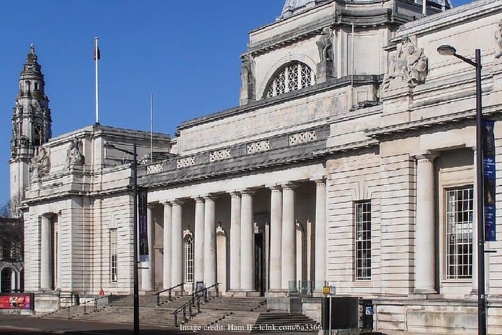 Private 2-Hour Cardiff Walking Tour: Castle, Arcades & National Museum photo 4