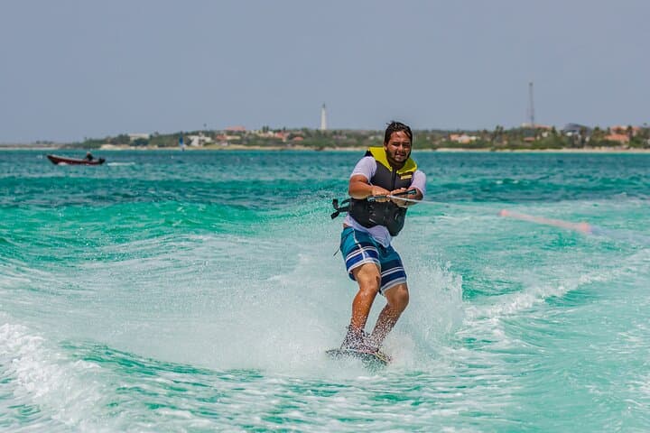 Aruba Water Skiing & Wakeboarding: 30-Minute High-Speed Ride from Oranjestad photo 6
