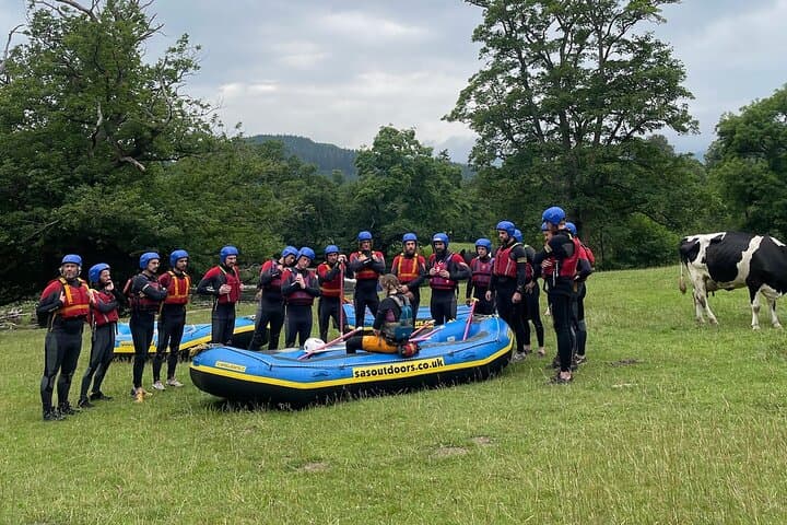 River Dee Whitewater Rafting in Llangollen — 4.5km Adrenaline Run photo 3