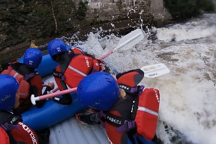 River Dee Whitewater Rafting in Llangollen — 4.5km Adrenaline Run photo 5