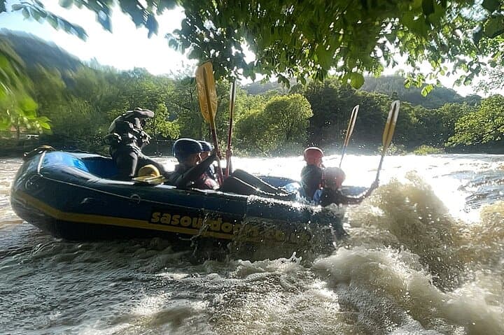 River Dee Whitewater Rafting in Llangollen — 4.5km Adrenaline Run photo 6