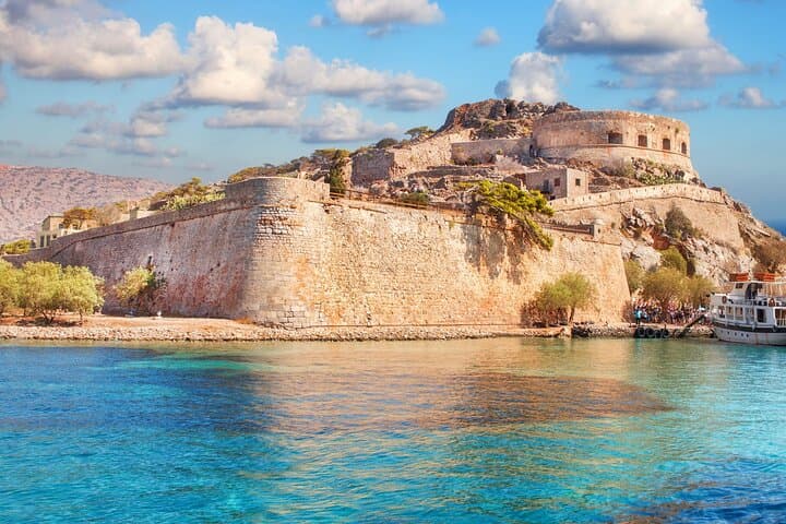 Spinalonga Full-Day Tour from Heraklion: Boat Trip, Guided Tour & Lunch photo 3
