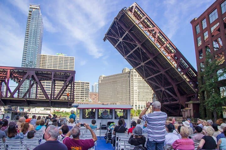 Chicago River Architecture Tour — 90-Minute Guided Boat Cruise photo 5