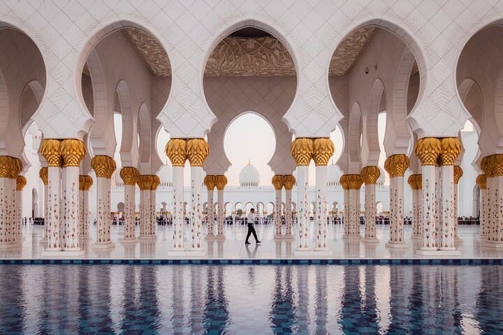 Private Abu Dhabi Day Trip from Dubai: Sheikh Zayed, Louvre & Qasr Al Watan photo 3