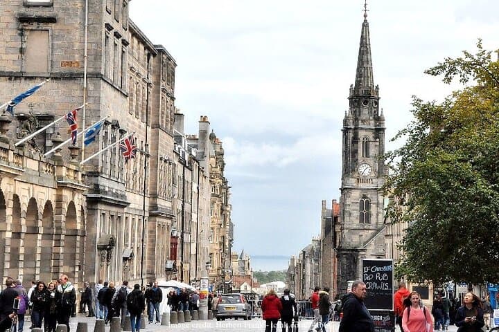Secrets of the Royal Mile: Private 2.5-Hour Walking Tour of Edinburgh's Old Town photo 3