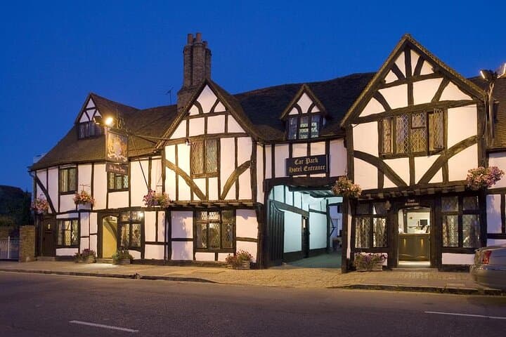 Night Walk: Haunted Amersham Ghost Tour in Historic Old Town photo 2