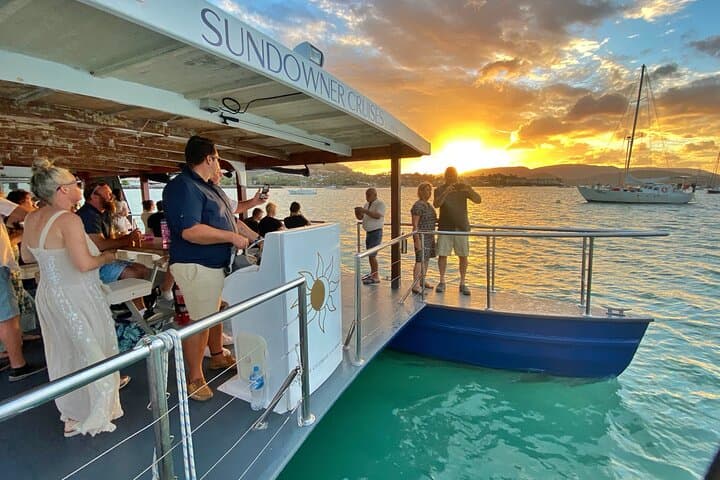 Whitsundays Sundowner: Airlie Beach Sunset Cruise on Pioneer Bay photo 1