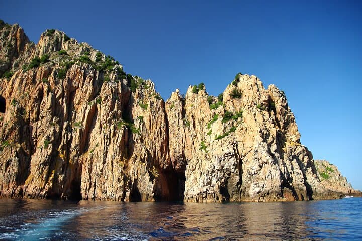 Calanques de Piana cruise from Porto — Capo Rosso, caves and dolphins photo 2
