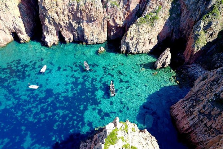 Calanques de Piana cruise from Porto — Capo Rosso, caves and dolphins photo 3
