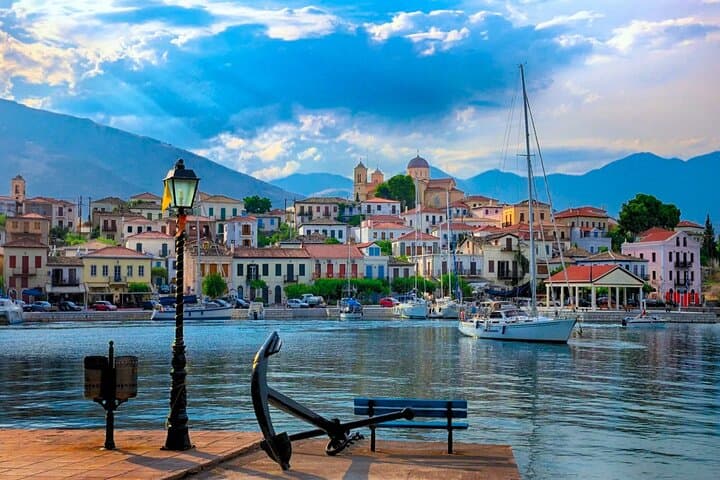 Private Delphi, Itea & Galaxidi Day Tour from Athens: Temple of Apollo & Coastal Villages