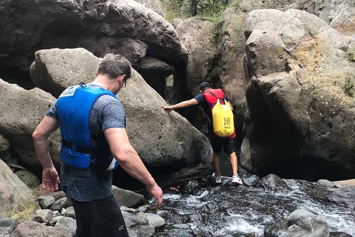 Somoto Canyon Private Tour from León — Gorge Hike, River Canyoning & Local Culture photo 4