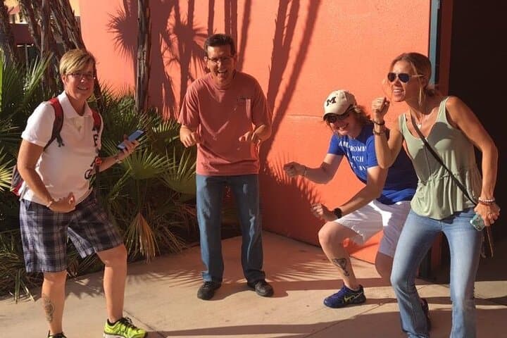 Modesto Urban Scavenger Hunt: 3Quest Challenge Downtown Adventure