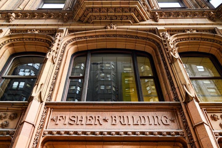Ride the 'L': Elevated Architecture Tour of Chicago’s Loop photo 4