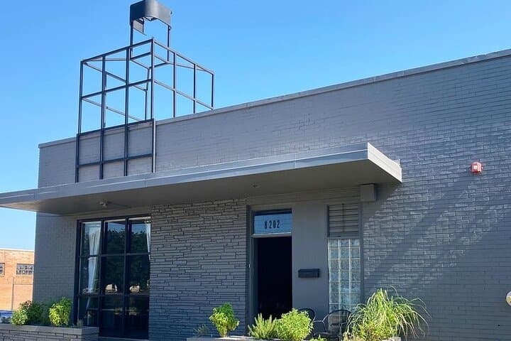 Roxor Distillery Tour & Tasting in Dallas — 1-Hour Guide to Gin, Bourbon, and Cocktails
