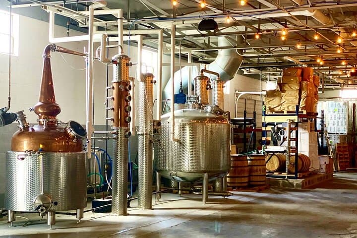 Roxor Distillery Tour & Tasting in Dallas — 1-Hour Guide to Gin, Bourbon, and Cocktails photo 2