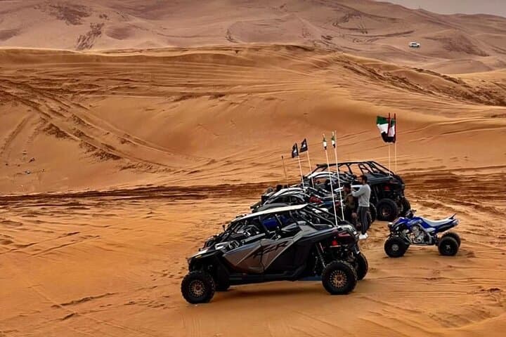 Private Dubai Desert Safari: Dune Bashing, Sunset Camp & Live Show