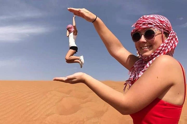 Private Morning Desert Safari with Sandboarding & Dune Bashing in Lahbab photo 2