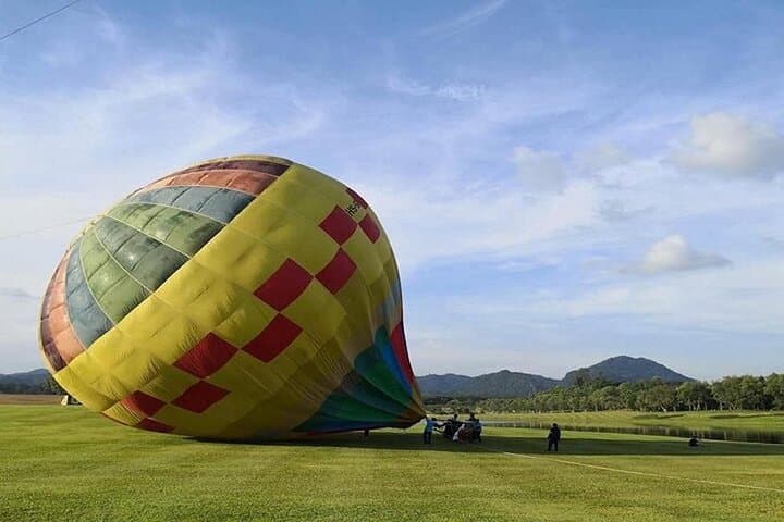 Chiang Rai Hot-Air Balloon Rides: Sunrise Flights Over Singha Park photo 3