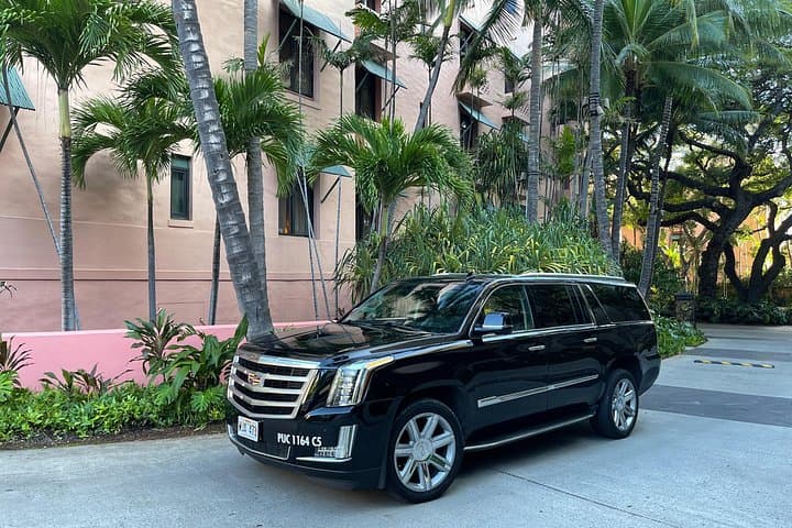 Honolulu Airport to Waikiki Private SUV Transfer — Luxury Meet & Greet photo 1